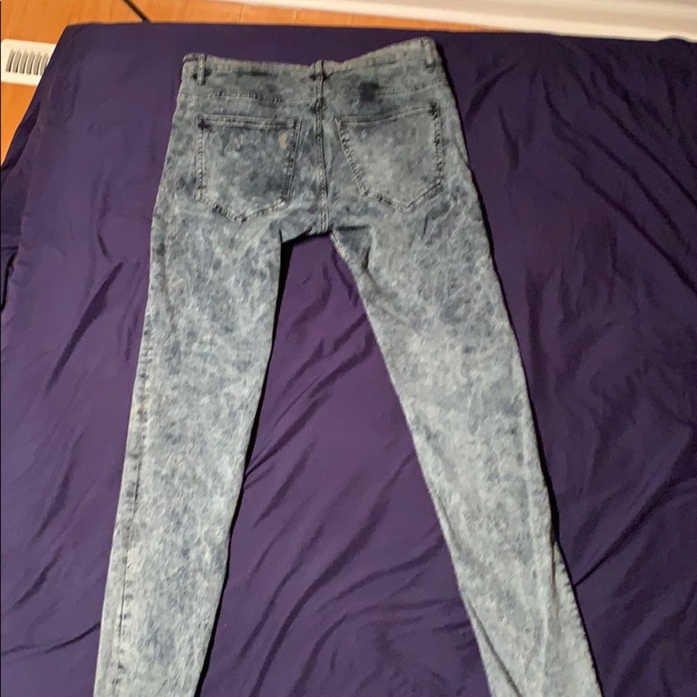 Acid wash, slim fit jeans - Picture 2 of 4